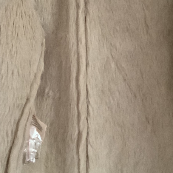 Laura Ashley micro suede light beige vest brand new - Picture 3 of 4